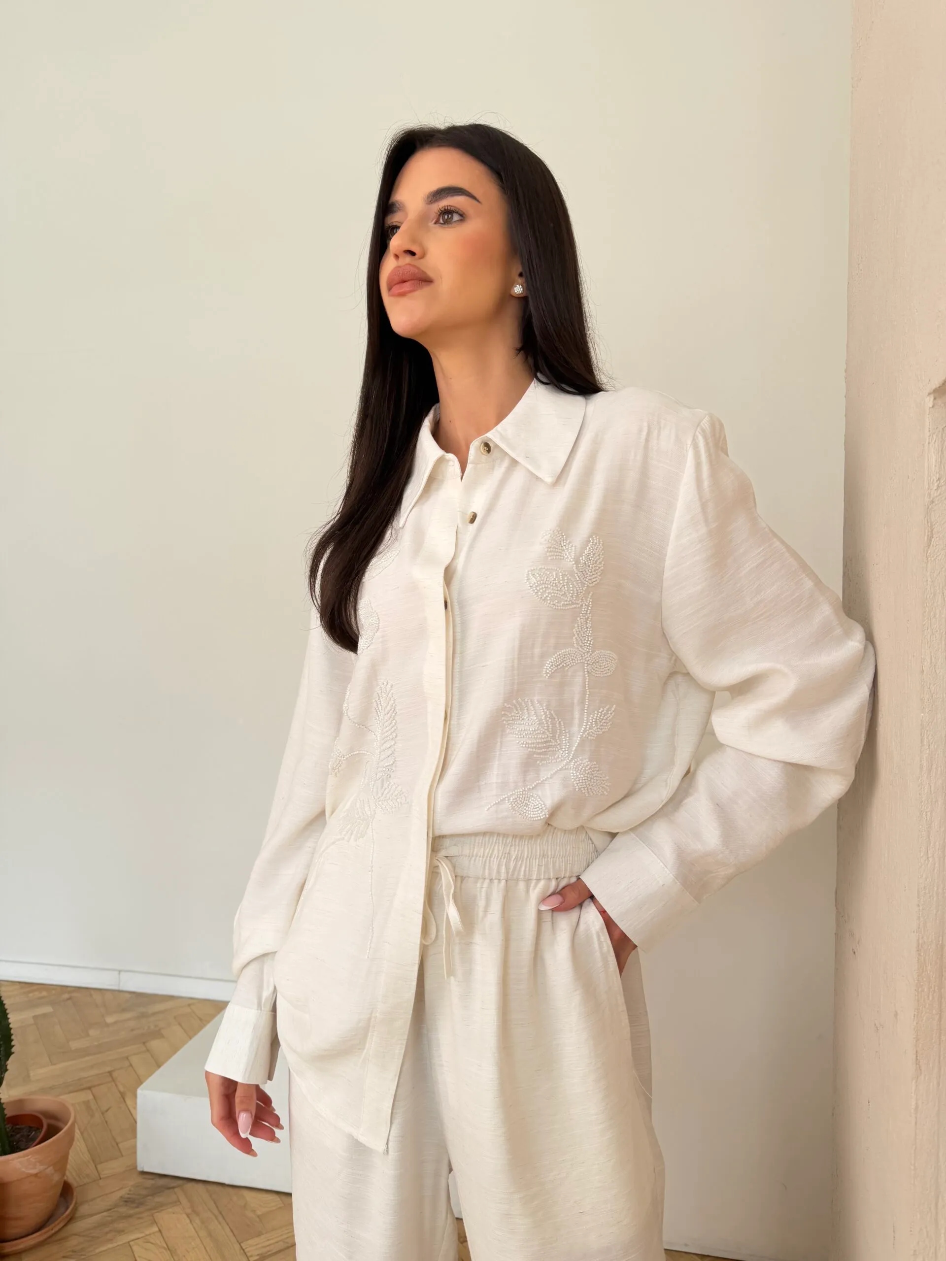 Wyszywany koralikami komplet z bawełny organicznej o widocznej fakturze w kremowym kolorze - Miss Leisure